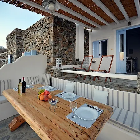 Kelly Fanari (Mykonos)